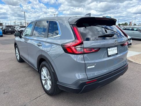Used 2024 Honda CR-V EX image 7