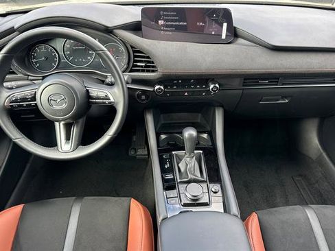 Certified 2025 MAZDA MAZDA3 Carbon image 13