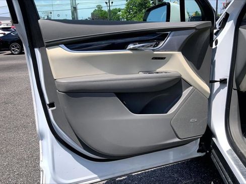 Used 2024 Cadillac XT6 Premium Luxury w/ Technology Package AWD/4WD image 23