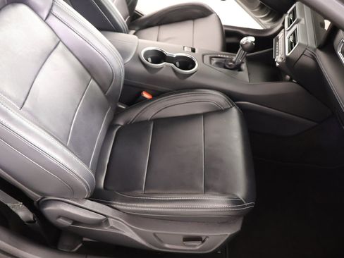 Used 2025 Ford Mustang GT Premium image 13