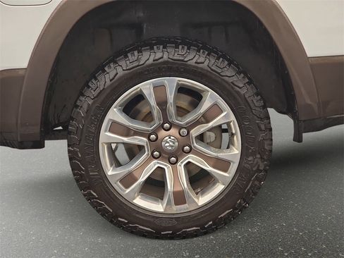 Used 2019 RAM 1500 Laramie Longhorn image 36