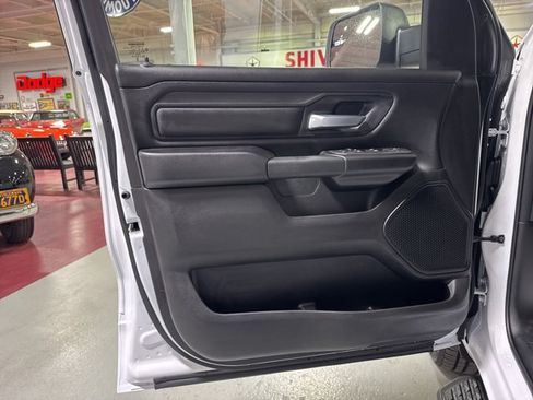 New 2026 RAM 1500 Express AWD/4WD image 15