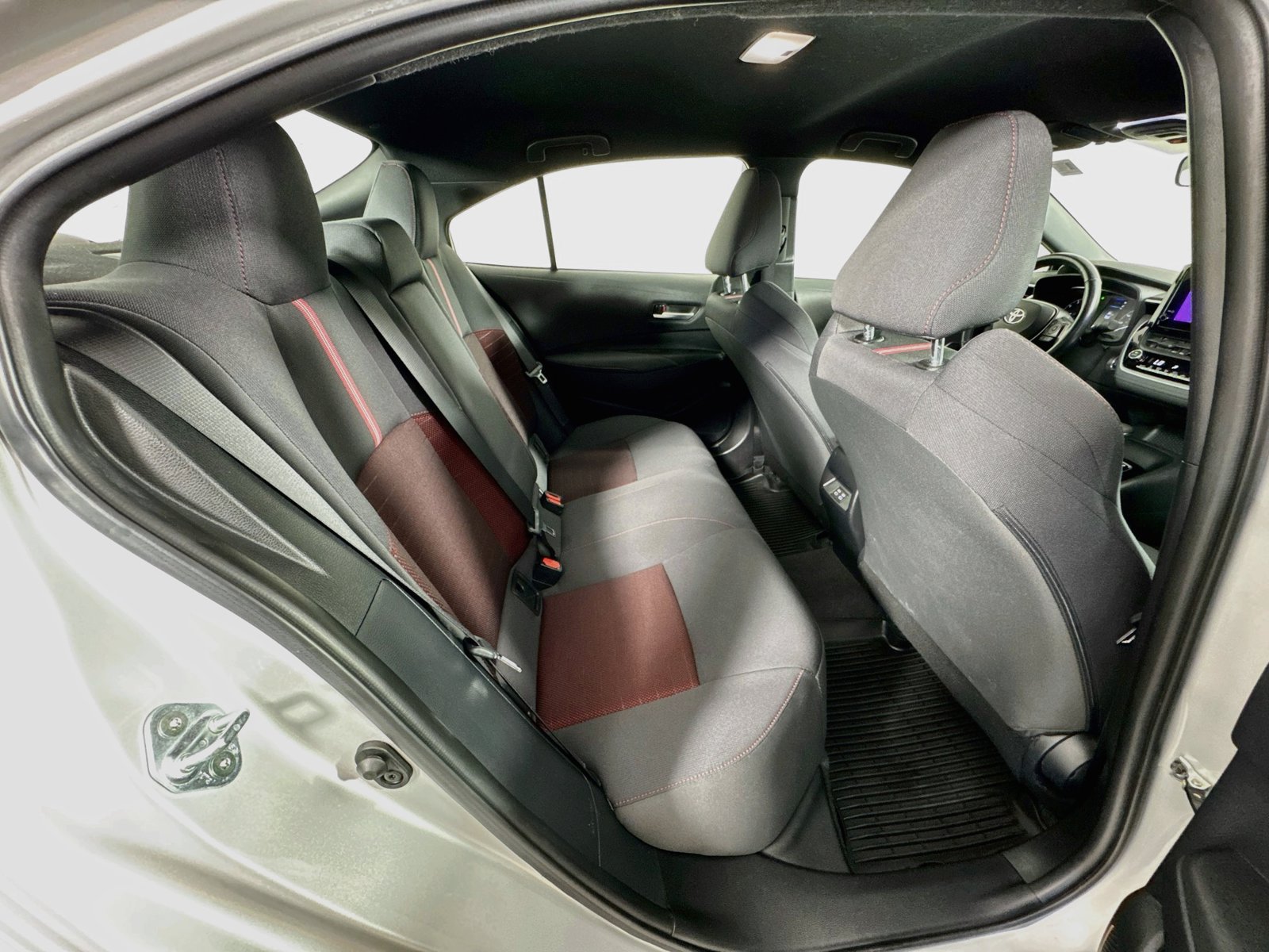 Used 2024 Toyota Corolla SE FWD image 25