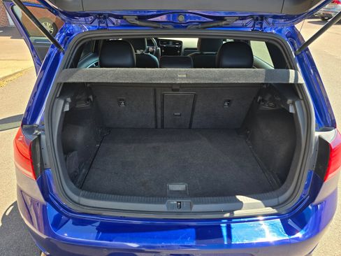 Used 2018 Volkswagen Golf R 4-Door AWD/4WD image 12