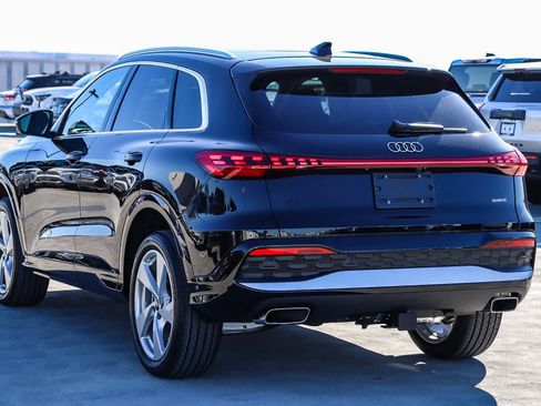 New 2025 Audi Q5 Premium Plus image 6
