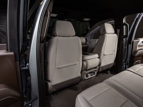 Used 2024 GMC Sierra 1500 SLE w/ Preferred Package image 34