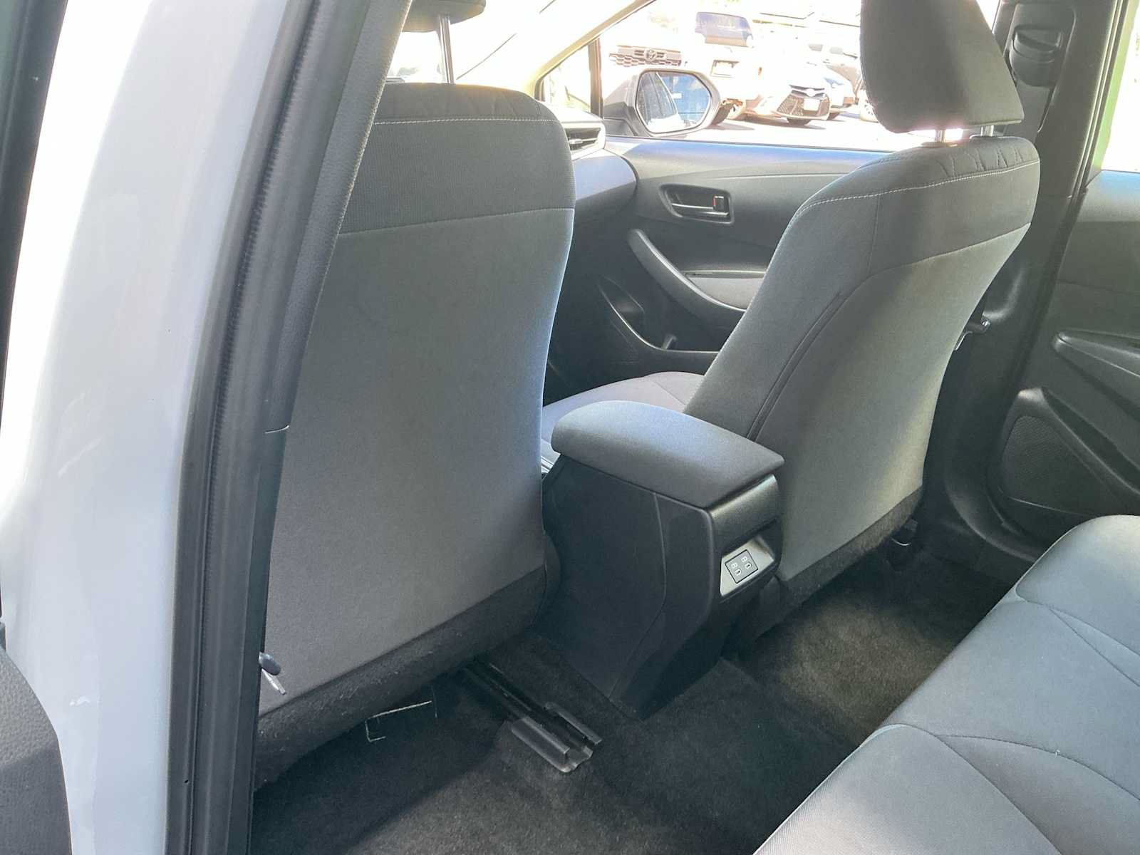 Used 2024 Toyota Corolla LE FWD image 21