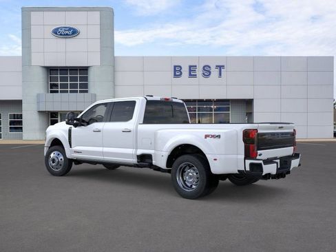 New 2026 Ford F450 Platinum w/ FX4 Off-Road Package image 4