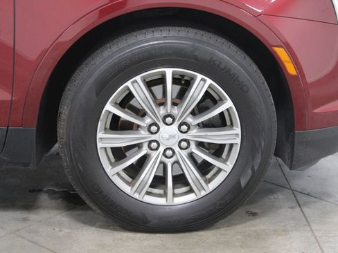 Used 2017 Cadillac XT5 Luxury image 12