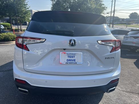 Certified 2023 Acura RDX FWD w/ Technology Package image 4