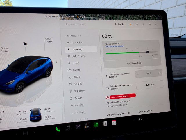 Used 2025 Tesla Model Y Long Range AWD/4WD image 42