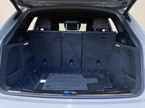 Used 2020 Audi SQ5 Premium Plus w/ Premium Plus Package image 14