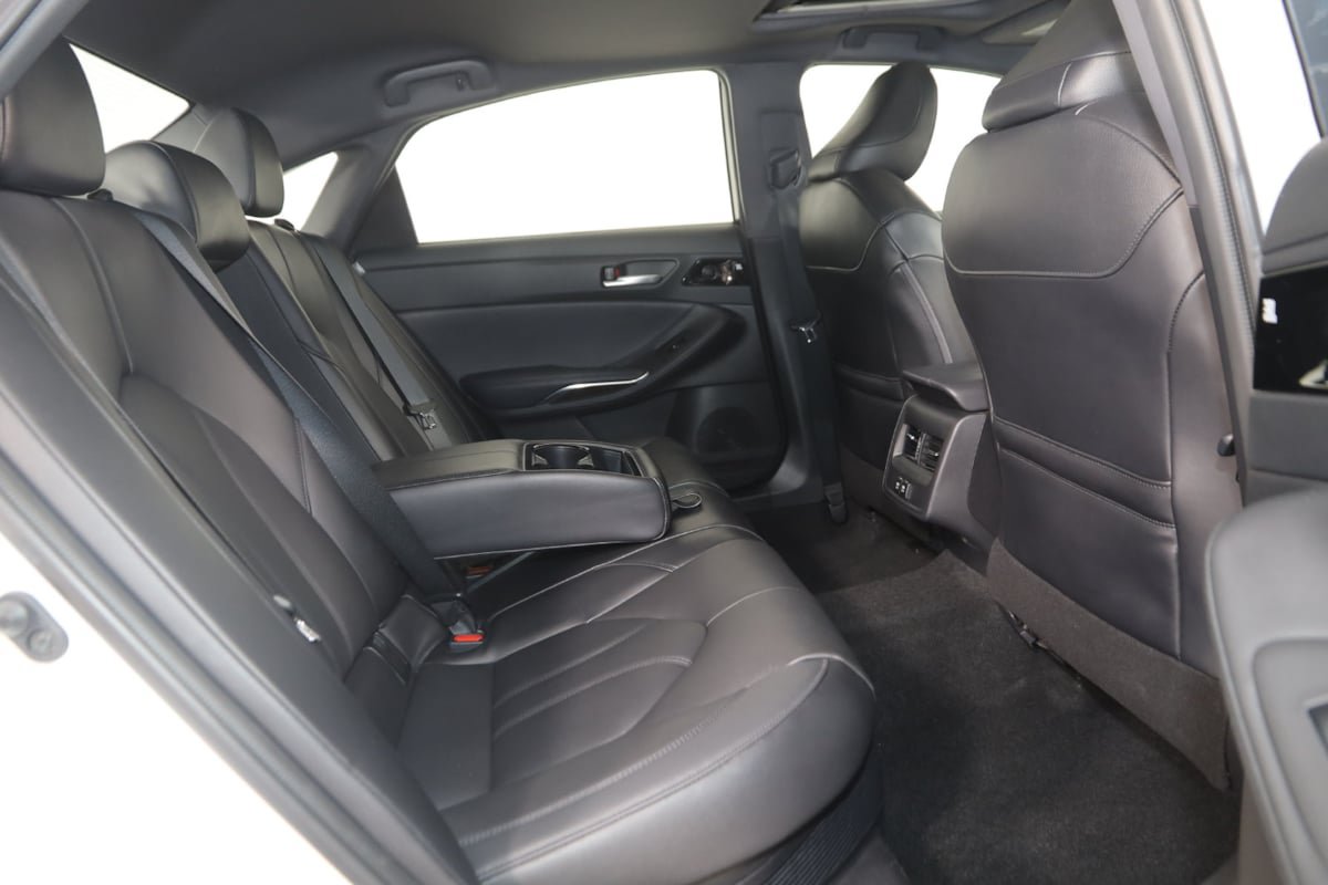 Used 2019 Toyota Avalon XLE w/ Moonroof Package FWD image 13