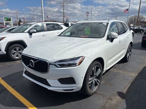 Used 2019 Volvo XC60 T5 Momentum w/ Premium Package image 3