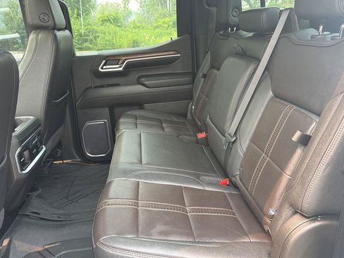 Used 2022 Chevrolet Silverado 1500 High Country w/ High Country Premium Package AWD/4WD image 30