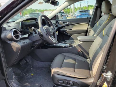 New 2026 Chevrolet Trax ACTIV w/ Driver Confidence Package FWD image 8