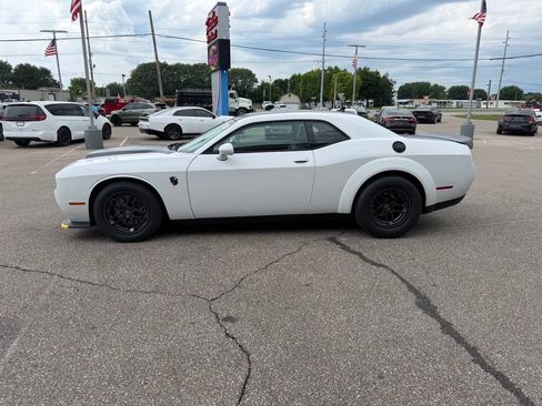 Used 2023 Dodge Challenger SRT Hellcat Redeye RWD image 2