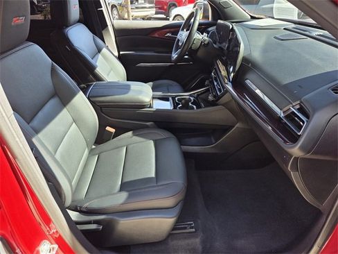 Certified 2025 Chevrolet Traverse Z71 w/ Enhanced Driving Package image 13