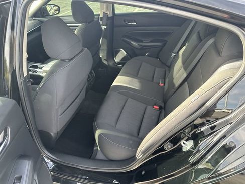 Used 2019 Nissan Altima 2.5 SV image 12