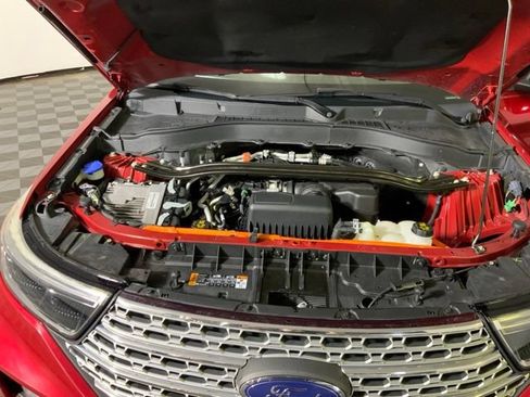 Used 2021 Ford Explorer Limited w/ Hybrid Equipment Group 310A RWD image 40