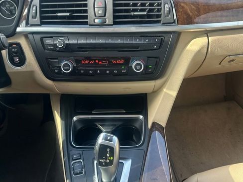 Used 2015 BMW 320i xDrive Sedan image 36