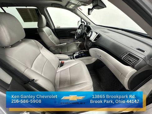 Used 2018 Honda Pilot Touring image 26