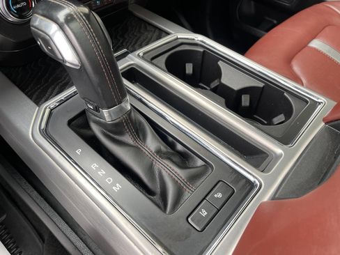 Used 2018 Ford F150 Platinum w/ Technology Package AWD/4WD image 31