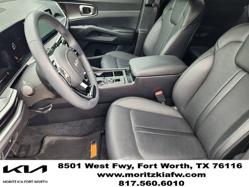 Used 2025 Kia Sorento S AWD/4WD image 9