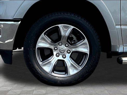 Used 2020 RAM 1500 Laramie AWD/4WD image 35