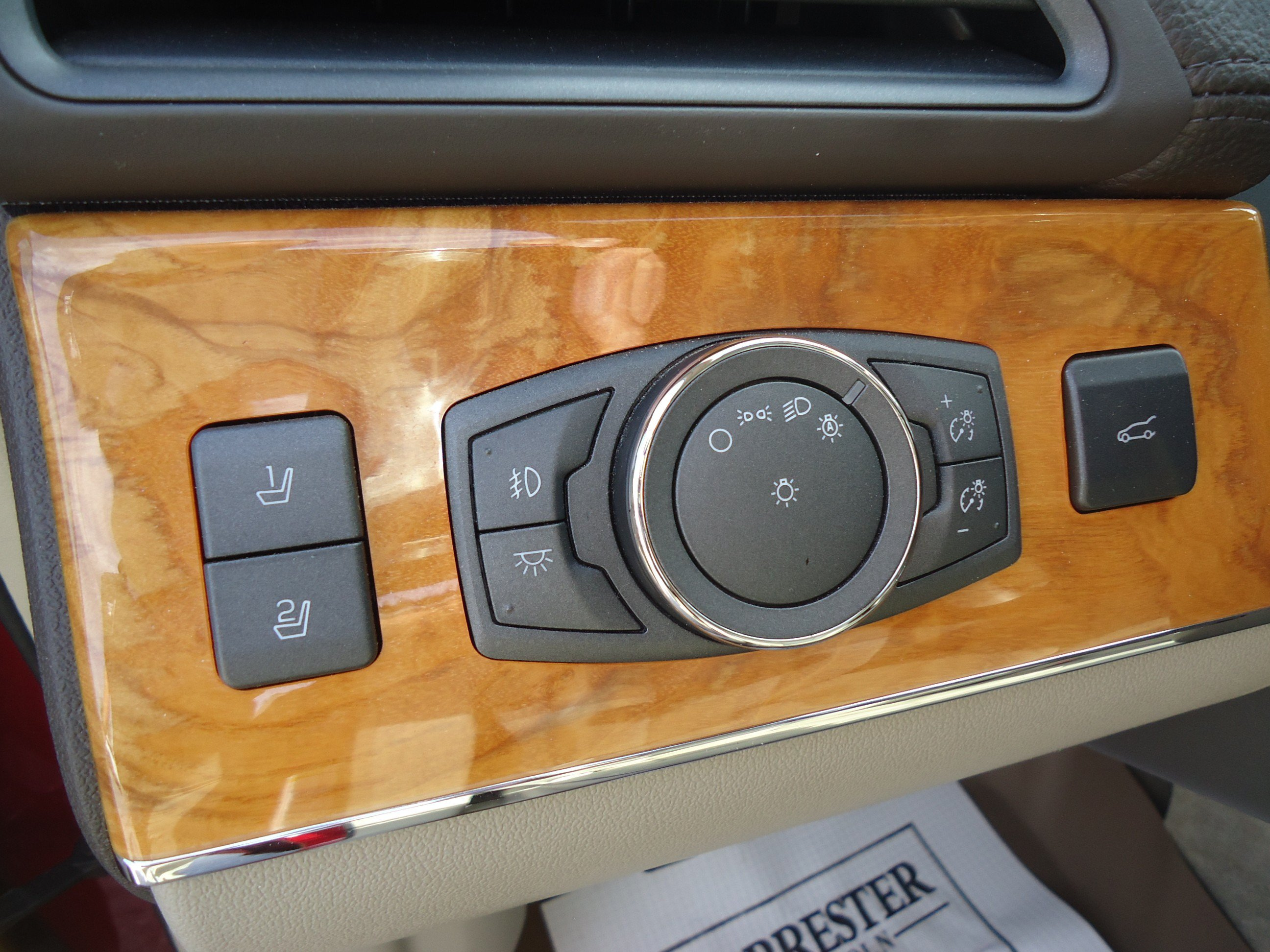 Used 2015 Lincoln MKX AWD w/ Equipment Group 102A image 15
