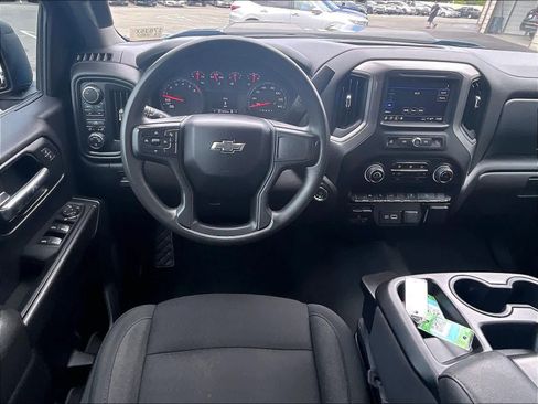 Used 2024 Chevrolet Silverado 1500 Custom Trail Boss w/ LPO, Dark Essentials Package AWD/4WD image 7