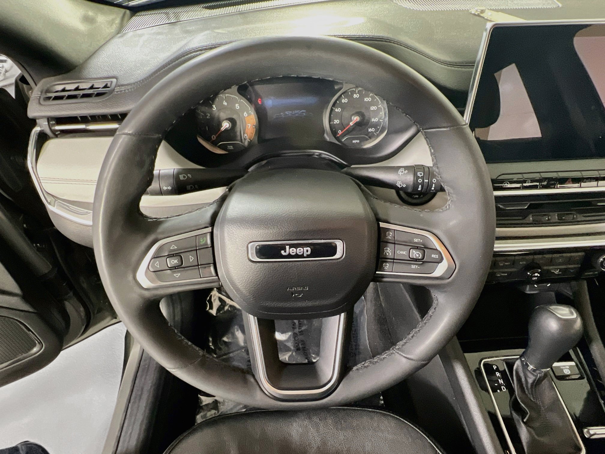 Used 2023 Jeep Compass Limited AWD/4WD image 11