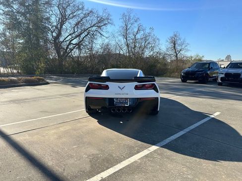 Used 2016 Chevrolet Corvette Stingray Coupe w/ 3LT Preferred Equipment Group image 4