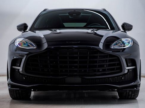 Used 2024 Aston Martin DBX 707 image 5