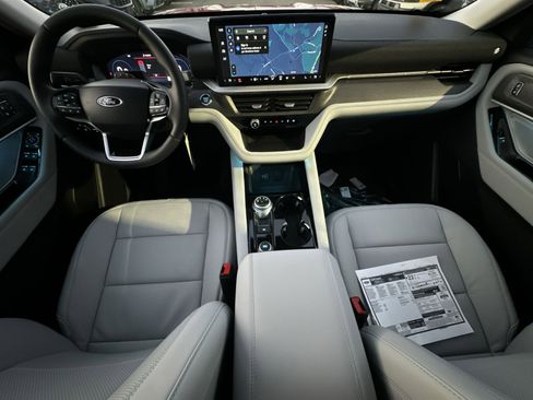 New 2026 Ford Explorer Platinum w/ LUX Leather Package image 34