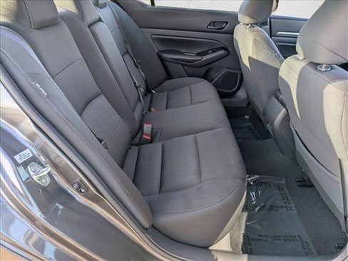 Used 2023 Nissan Altima 2.5 SV image 18