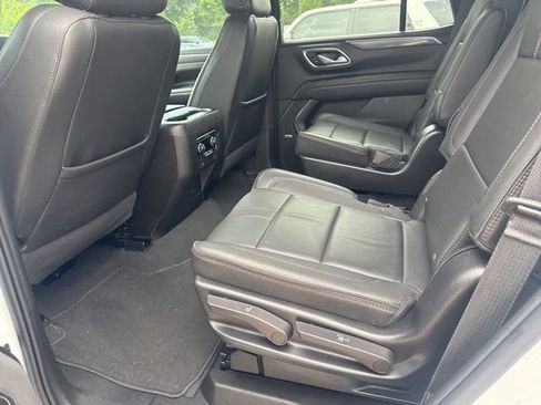 Used 2022 Chevrolet Tahoe RST w/ Sport Performance Package RWD image 14