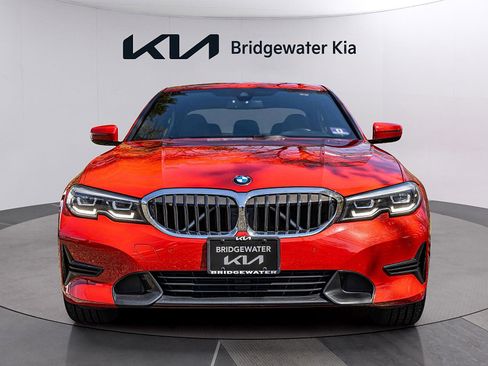 Used 2019 BMW 330i xDrive Sedan w/ Convenience Package AWD/4WD image 3