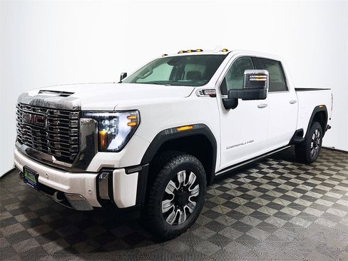 New 2026 GMC Sierra 2500 Denali w/ Denali Reserve Package image 4