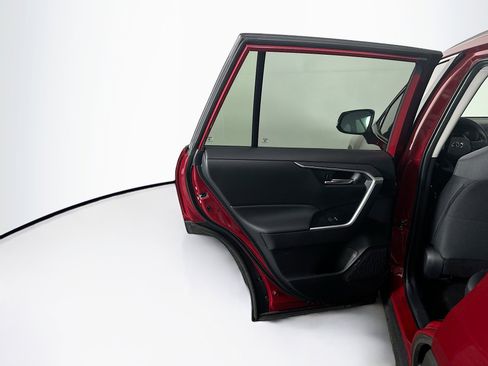 Used 2025 Toyota RAV4 XLE w/ Convenience Package image 28