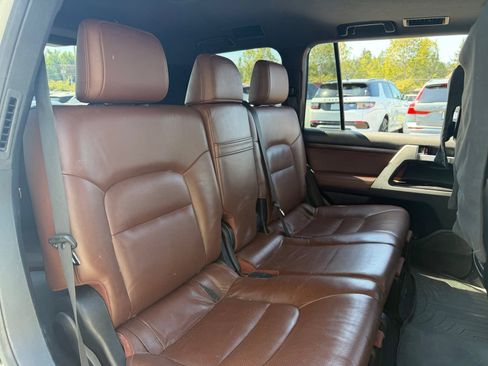 Used 2016 Toyota Land Cruiser AWD/4WD image 22