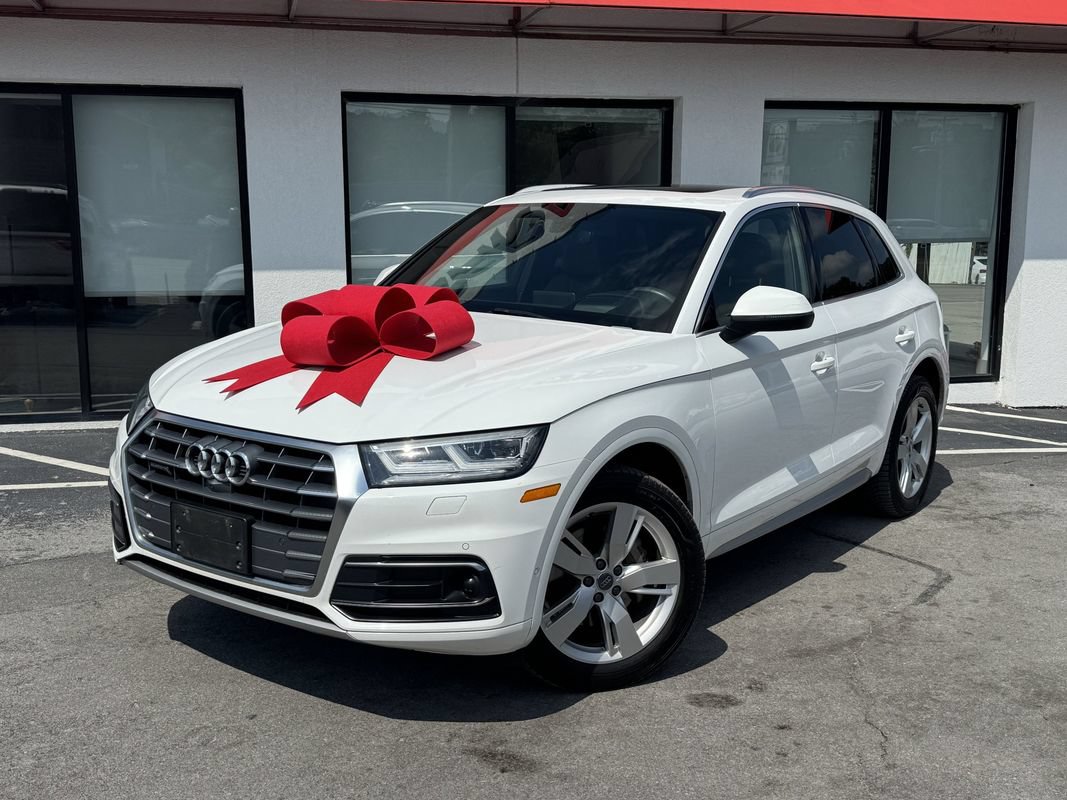 Used 2019 Audi Q5 Prestige w/ Prestige Package AWD/4WD image 1