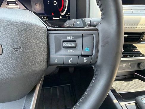 Used 2026 Nissan Rogue SL AWD/4WD image 24