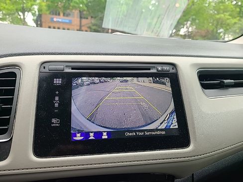 Used 2016 Honda HR-V EX image 19
