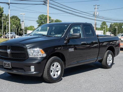 Used 2017 RAM 1500 Express AWD/4WD image 4