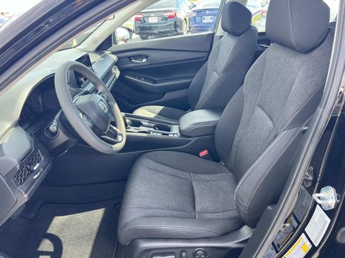 Used 2023 Honda Accord EX image 18