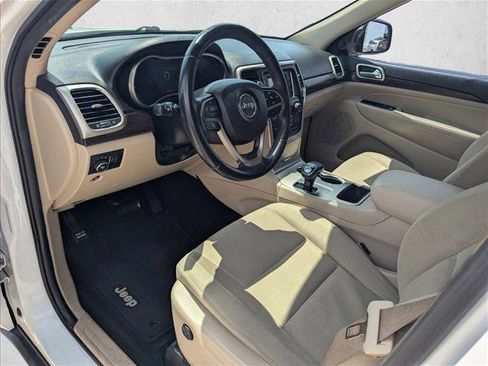Used 2014 Jeep Grand Cherokee Laredo w/ Quick Order Package 23E AWD/4WD image 10