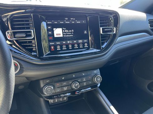 Used 2024 Dodge Durango SXT image 8