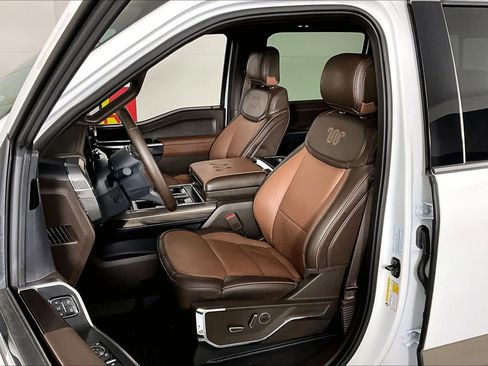 Used 2025 Ford F150 King Ranch w/ FX4 Off-Road Package image 7