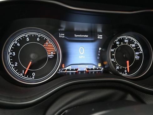 Used 2021 Jeep Cherokee Trailhawk AWD/4WD image 21